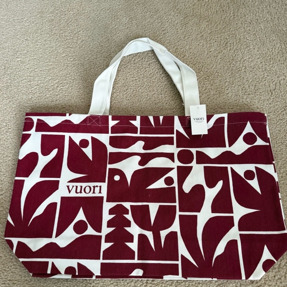 Vuori New Limited Edition Holiday Tote Bag